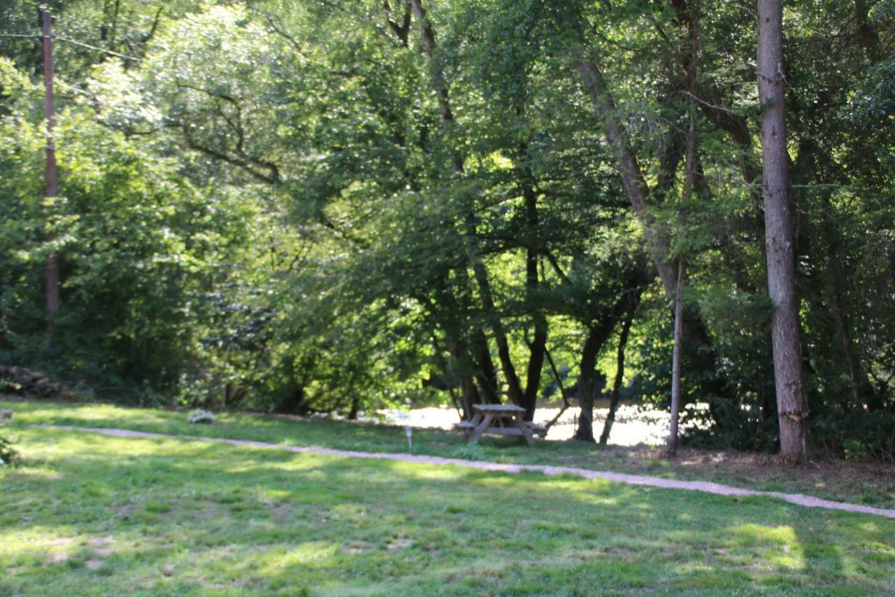 Отель Domaine Chez Jem Le Breuil  Экстерьер фото